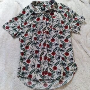 WXYZ Mfg Co. Men's Lg Short Sleeve Skull rose button down shirt